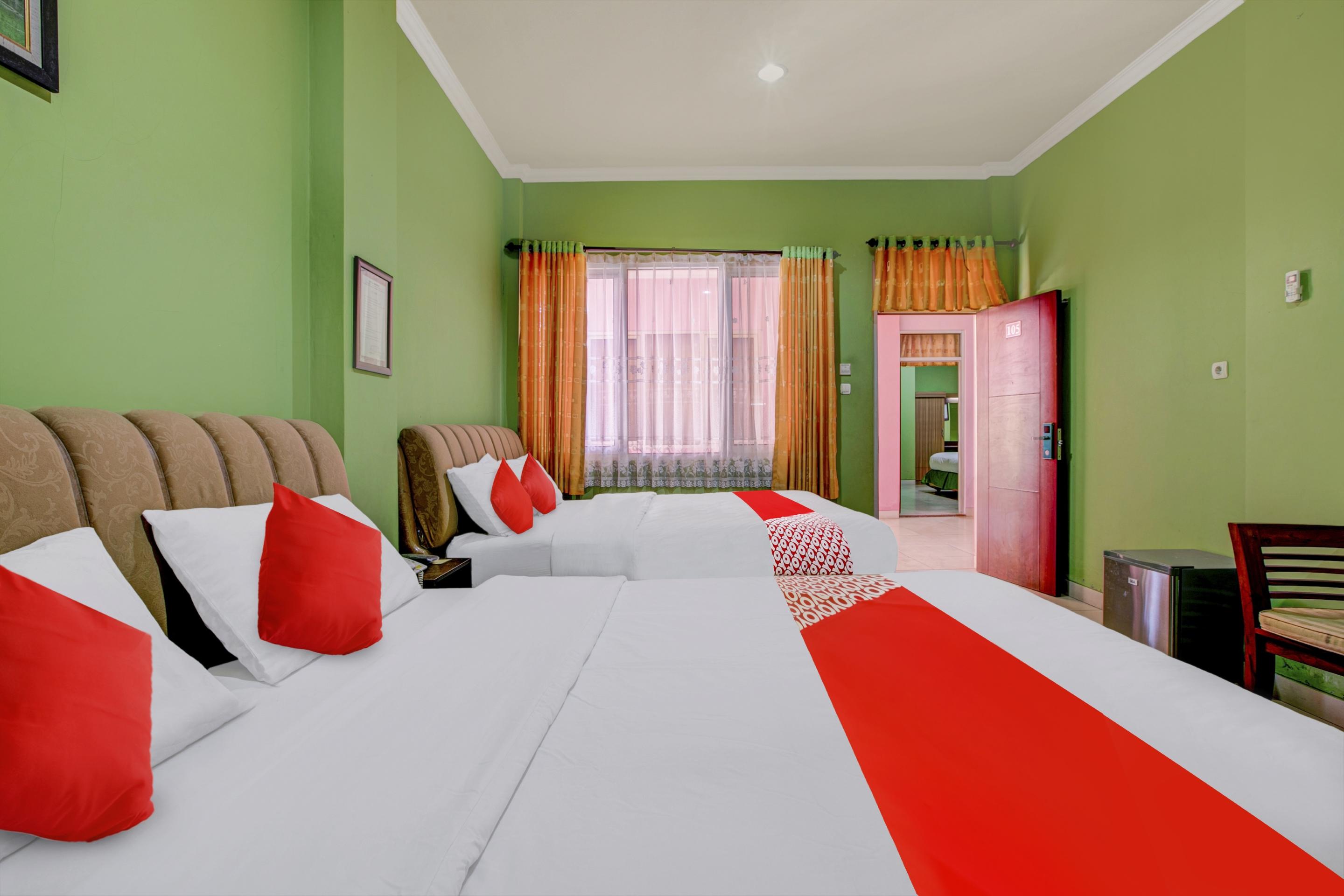 Grand Anugerah Hotel Bandengan Экстерьер фото