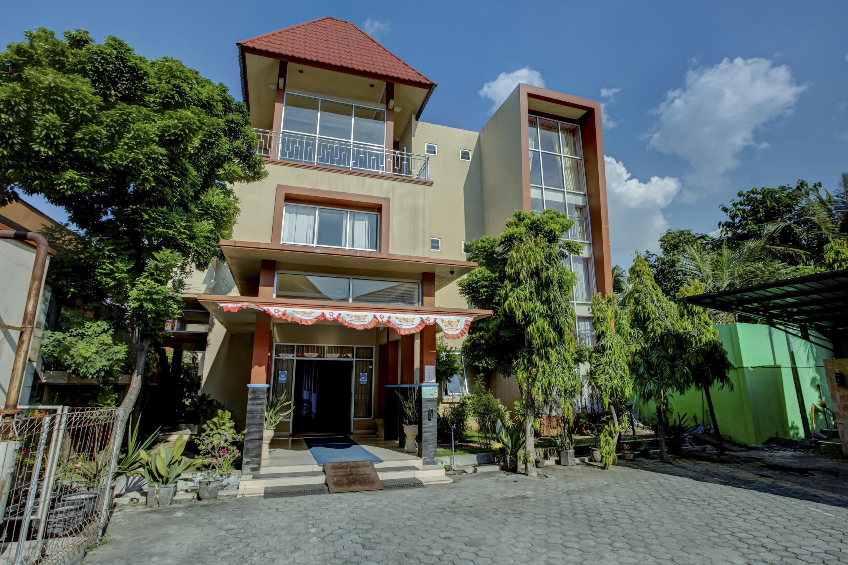 Grand Anugerah Hotel Bandengan Экстерьер фото